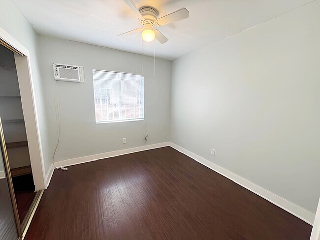 Foto del edificio - 1512 W 53rd St