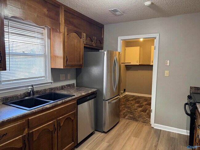 Foto del edificio - 309 Glenwood Dr