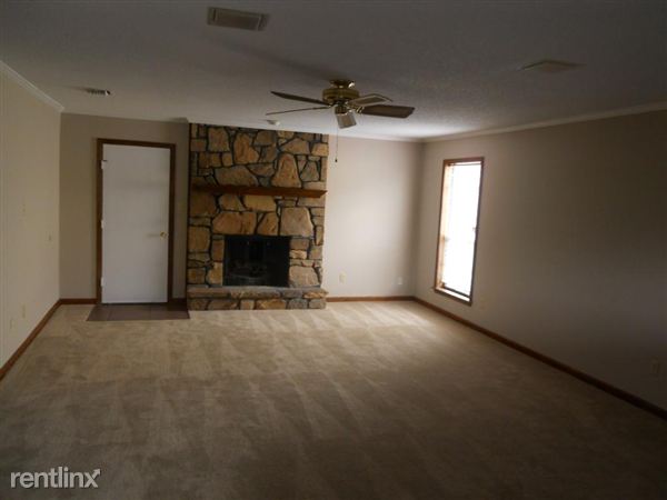 Building Photo - 6021 Augusta Cv