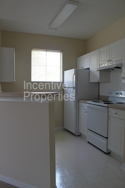 Building Photo - 18001 Richmond Place Dr