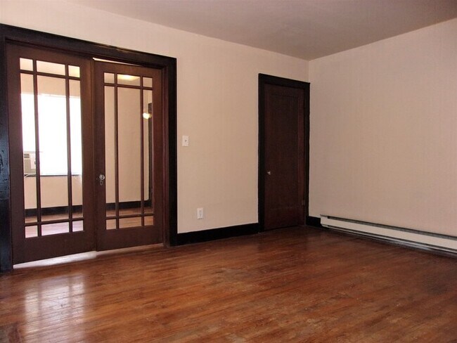 Foto del edificio - LARGE 1 BED 1 BATH EDGEMERE PARK ADDITION NW OKC