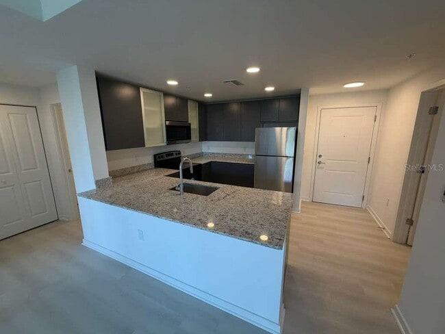 Foto del edificio - 5587 Millennia Park Dr