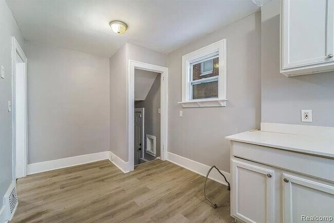 Building Photo - 14224 Forrer