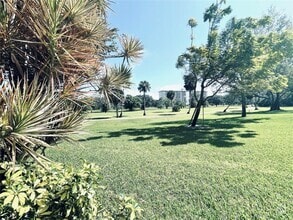 Building Photo - 3800 Oaks Clubhouse Dr