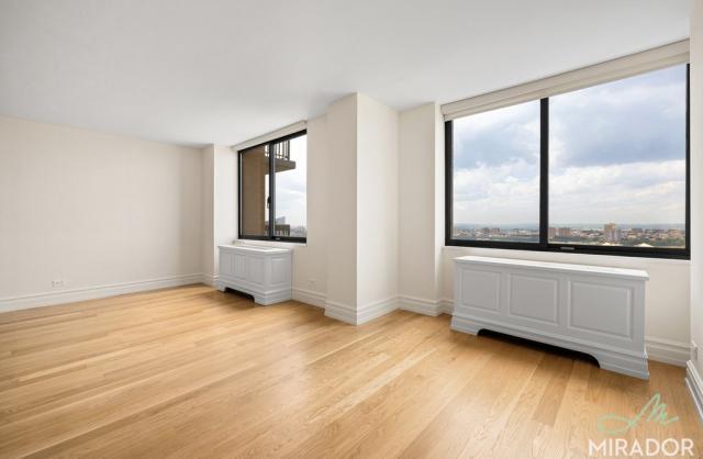 Foto principal - 1 bedroom in New York NY 10023