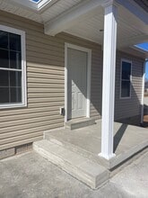 Building Photo - 303 Camptown Rd