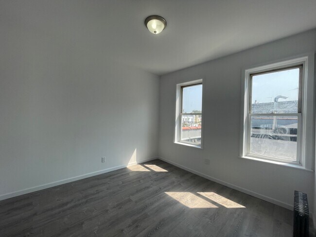 Building Photo - 7117 13th Ave