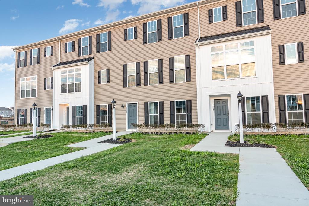 3242 Parade St, Mechanicsburg, PA 17055 Townhome Rentals in