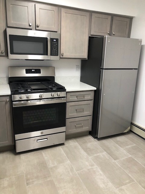 Kitchen - 106 Prospect St