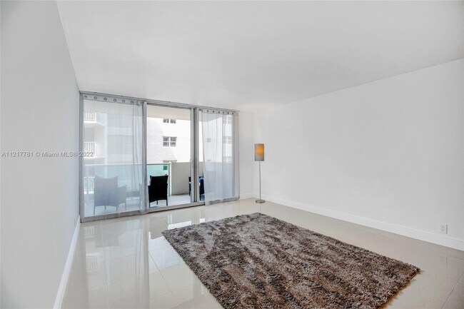 Foto del edificio - 1200 West Ave