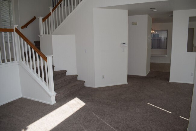 Foto del edificio - Resident Benefit Package Property