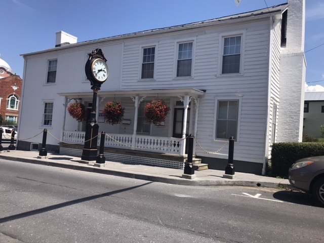 Foto principal - 218 S Main St