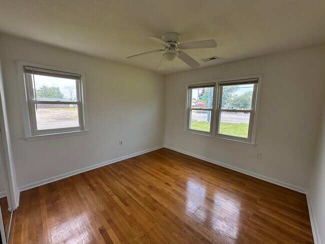 Foto del edificio - 752 Kempsville Rd