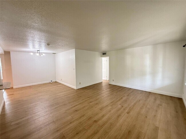 Foto del edificio - 524 N Lakemont Ave