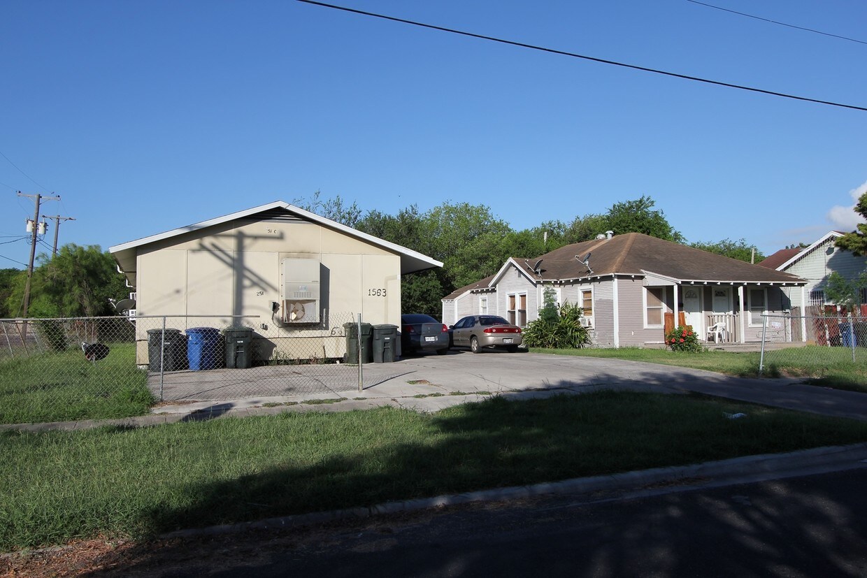 Primary Photo - 1559-1563 18th St