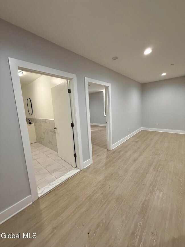 Foto del edificio - 5 Broadway