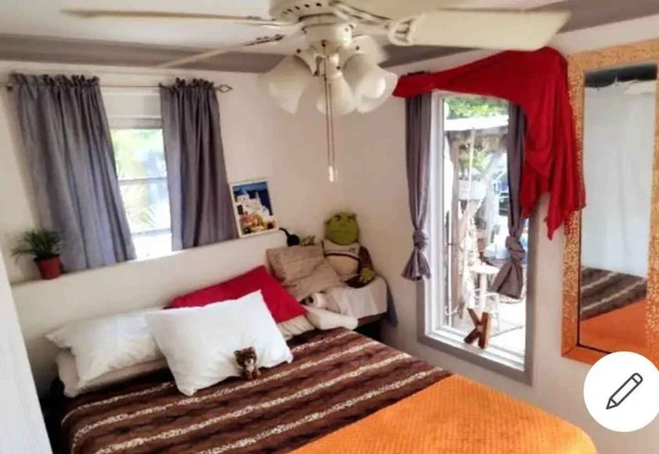 Foto principal - 211 SW 12th St