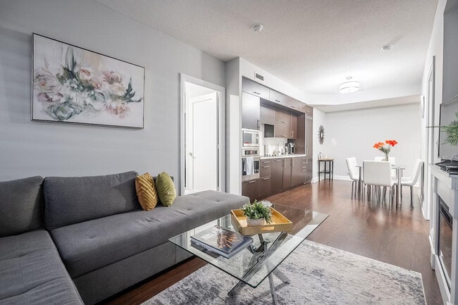 Photo du bâtiment - 14 Glendora Ave