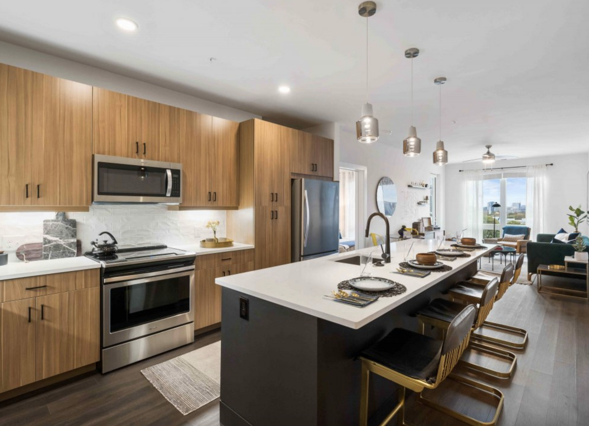Foto principal - 748 10th St NW