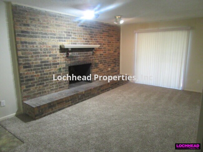 Building Photo - 506 E Simonds Rd