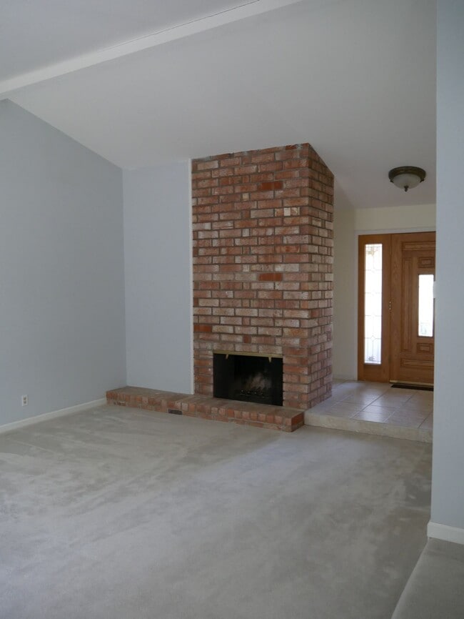 Foto del edificio - 5442 Anselmo Ct