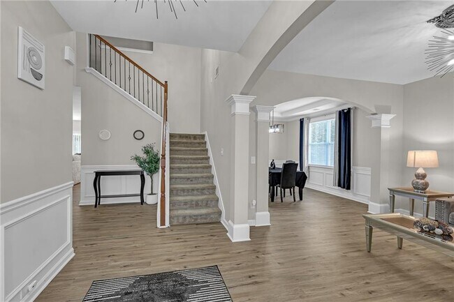 Building Photo - 5312 Lakerock Dr SW