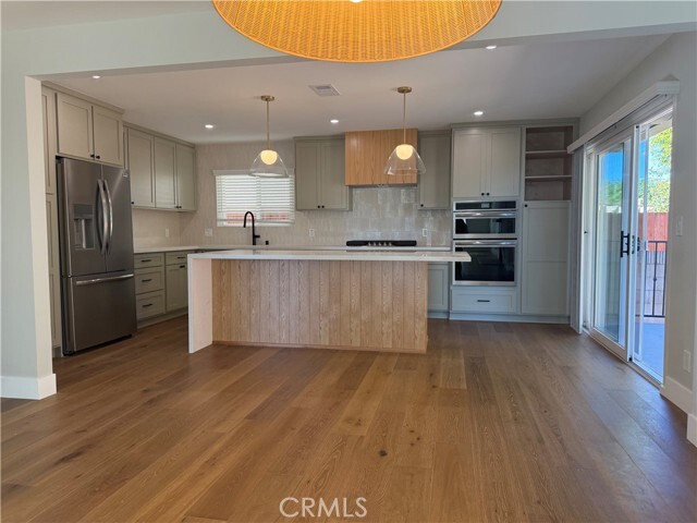 Building Photo - 1905 W 232nd St