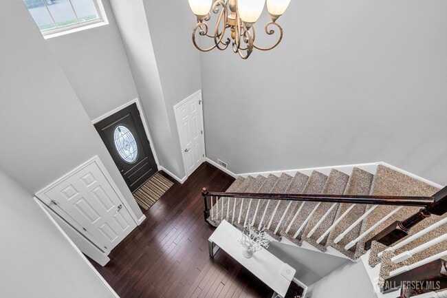 Building Photo - 5 Carrie Dr