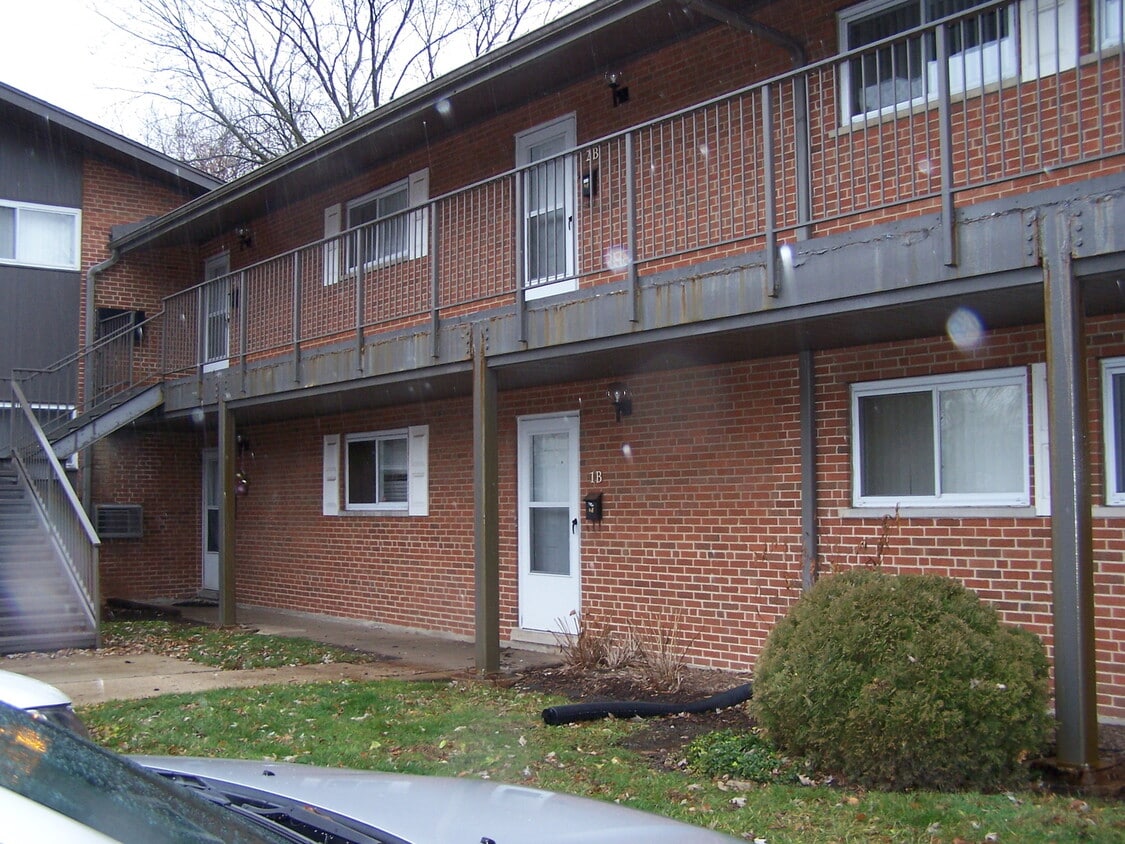 Primary Photo - 1810 W Hatherleigh Ct