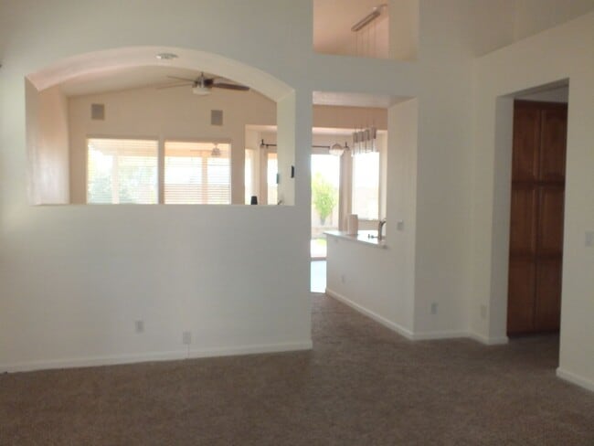 Building Photo - 559 Heiler Way