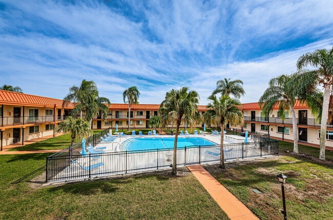 Photo - 10365 Paradise Blvd (Treasure Island, FL) Townhome