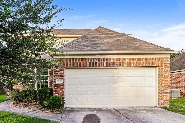 Building Photo - 17818 Aveleigh Ln