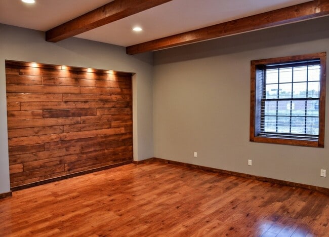 Building Photo - 106 N Denver Ave