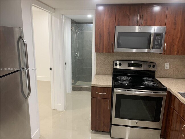 Foto del edificio - 2806 Taylor St