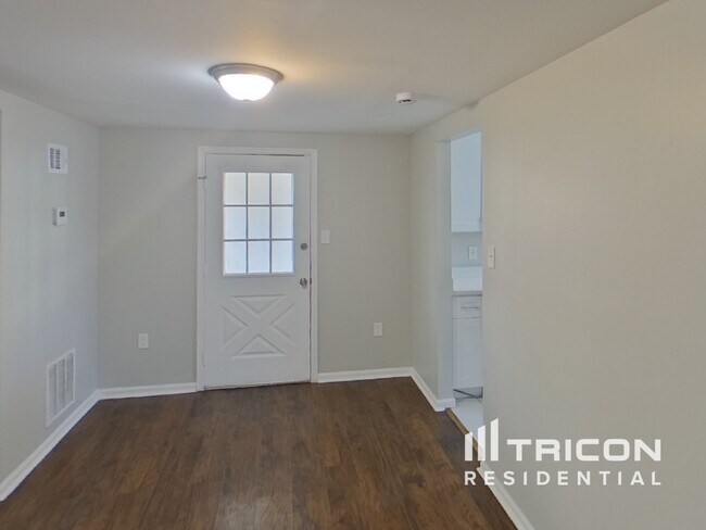 Foto del edificio - 3029 S Grove