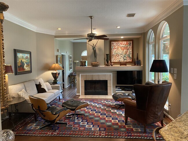 Building Photo - 6906 Afton Woods Dr