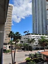 Building Photo - 6424 Collins Ave