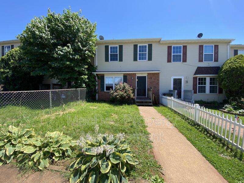 610 Highview Ct, Culpeper, VA 22701 Townhome Rentals in Culpeper VA