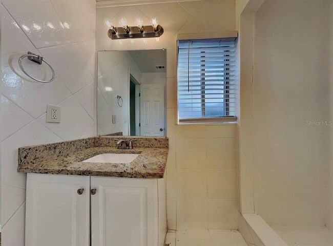 Building Photo - 963 Sonata Ln