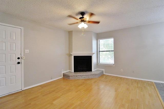 Building Photo - 104 Woodie Way