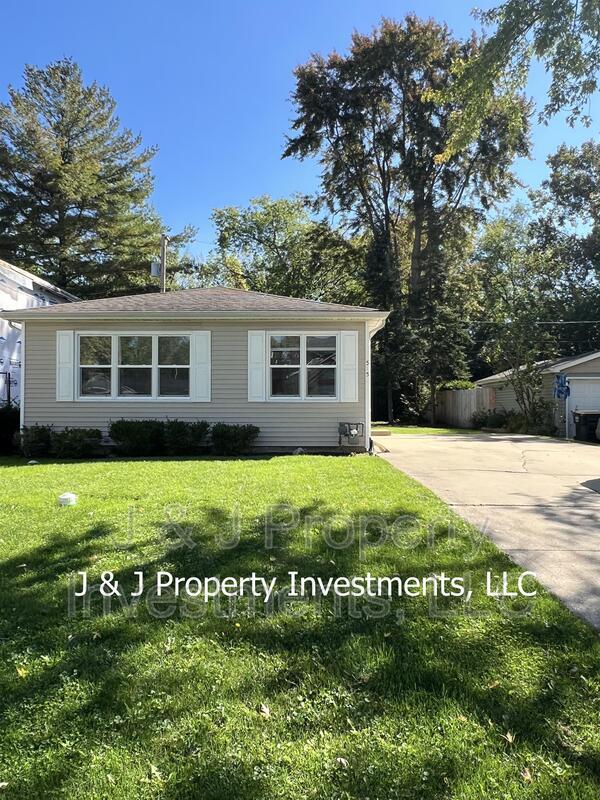 Primary Photo - 515 Lakewood Terrace