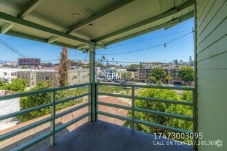 Building Photo - 338 S Benton Way