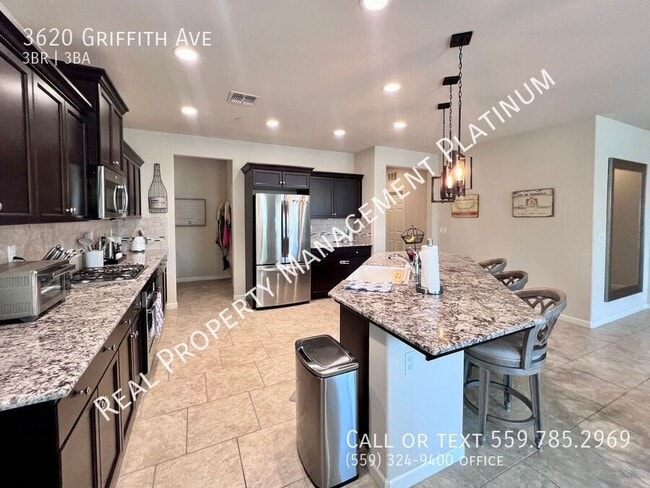 Foto del edificio - 3620 Griffith Ave