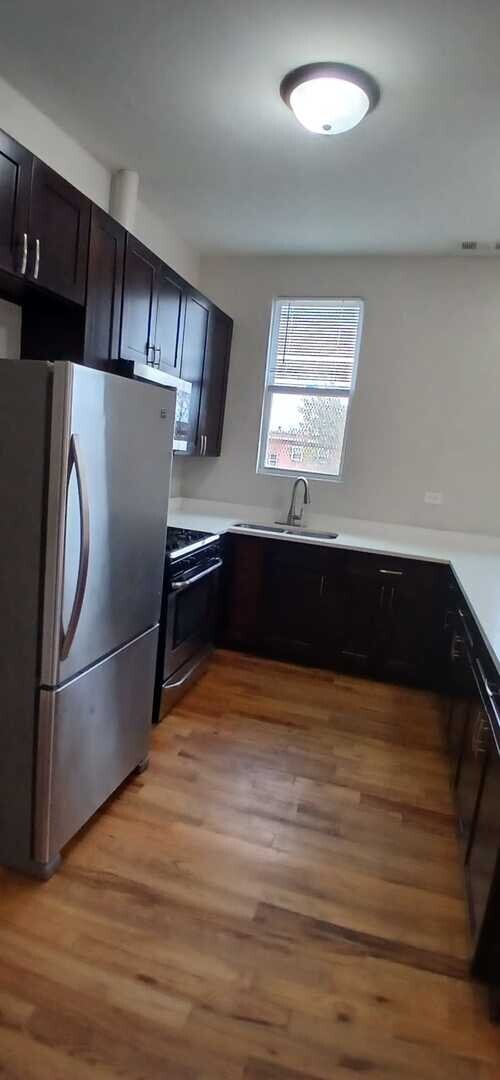 Foto del edificio - 3614 W McLean Ave