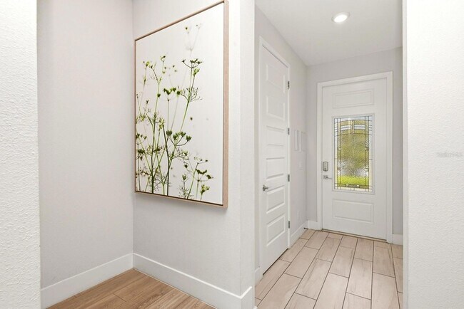 Building Photo - 7909 Draw St