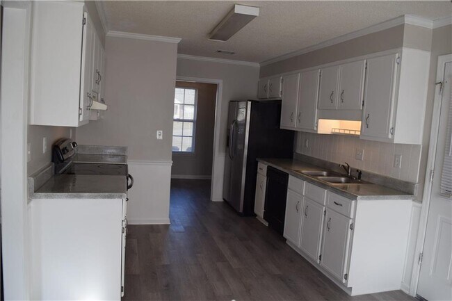 Foto del edificio - 4365 White Pines Ct