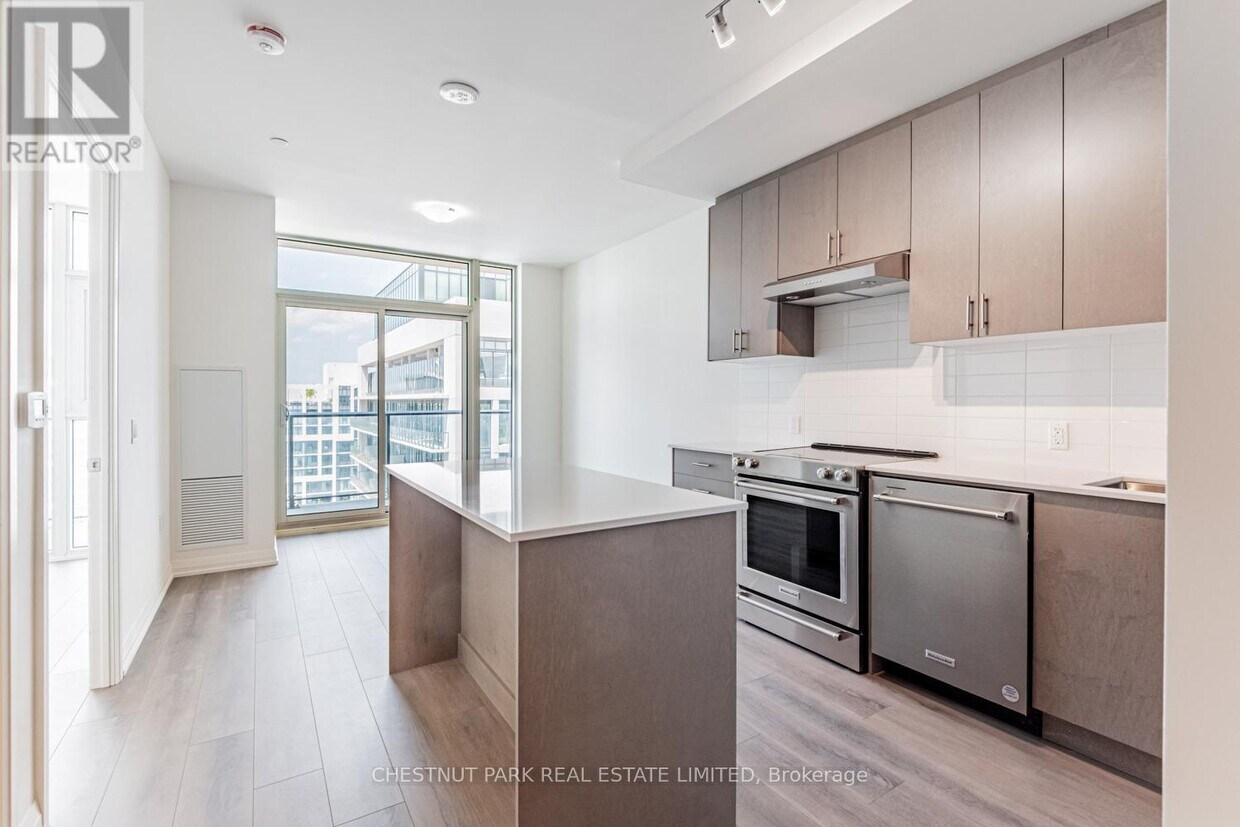 Photo principale - 8960-8960 Jane St