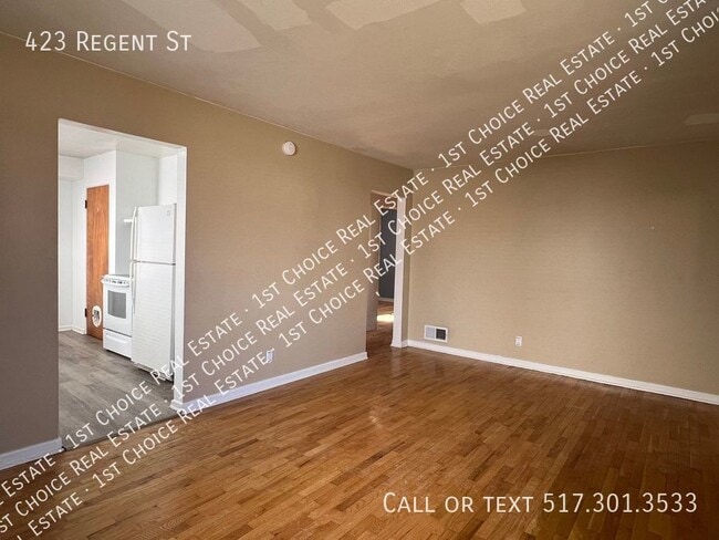 Building Photo - 3-BDR 1-BTH House + Office/Garage/Large Ya...
