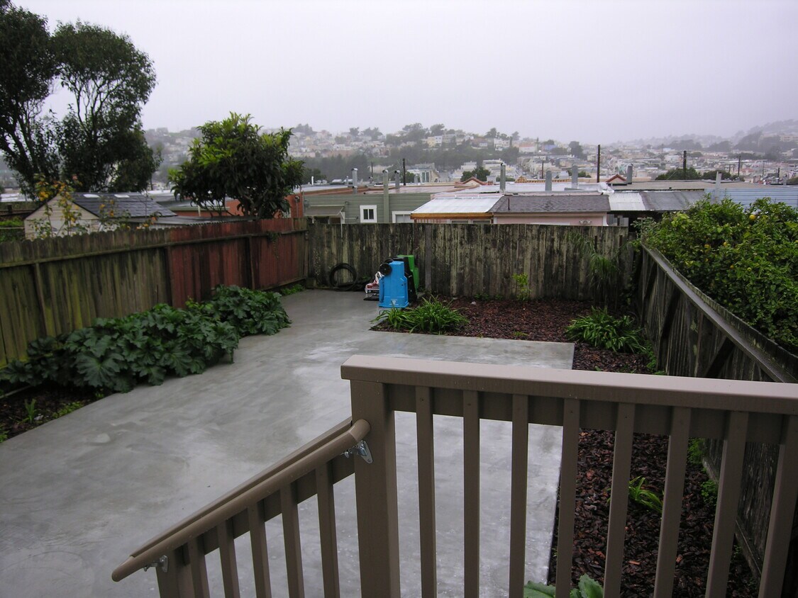 Backyard - 124 Ellington Ave