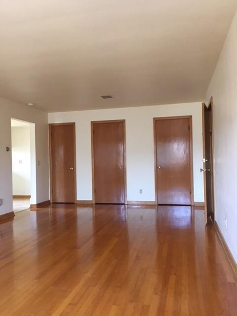 Foto del edificio - 925 Haywood Dr